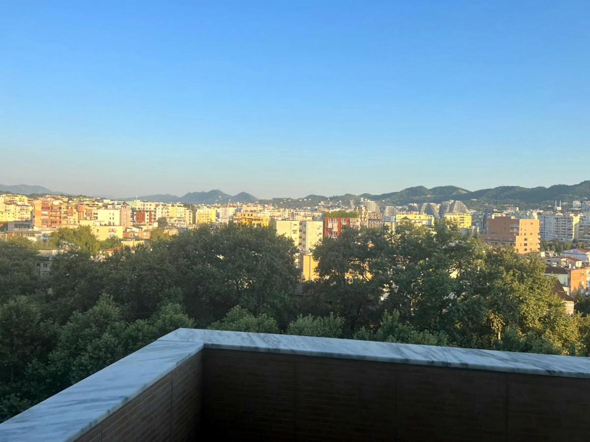 Panoramic Apartment Тирана Экстерьер фото